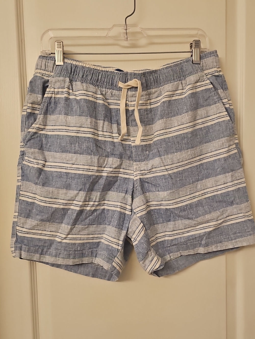 Old Navy Blue and White Striped Linen Shorts